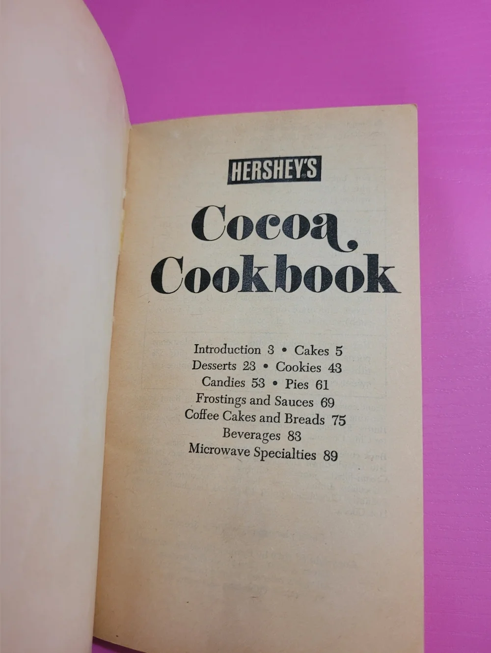 Vintage Hershey's Cocoa Cookbook 1979. (0873)